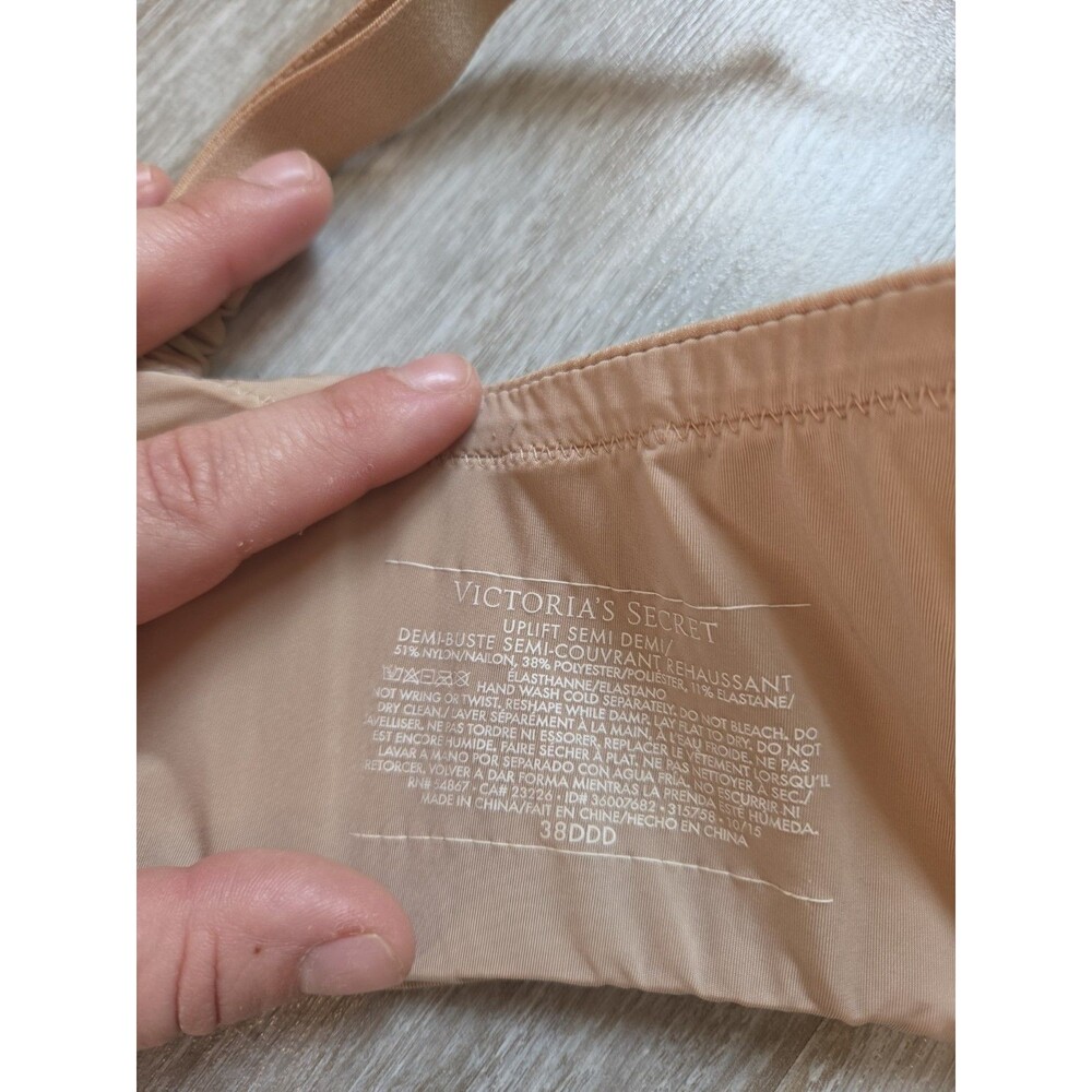 Victoria's Secret Uplift Semi Demi Bra 38DDD Nude Underwire Padded Smooth EUC - Picture 7 of 7